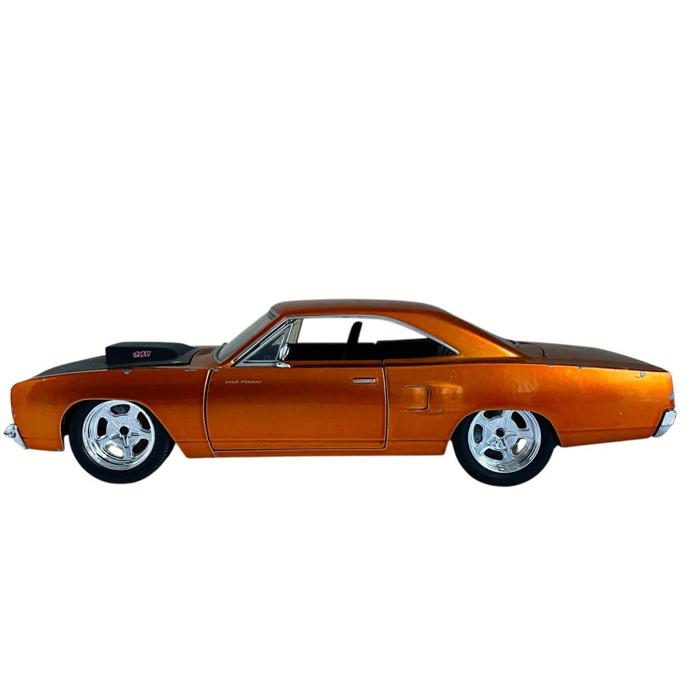 1970 Plymouth Road Runner Fast & Furious Diecast Car 440 Orange Jada 1:24